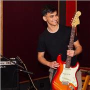 PROFESOR DE MUSICA Y DE GUITARRA PARA TODOS LOS NIVELES